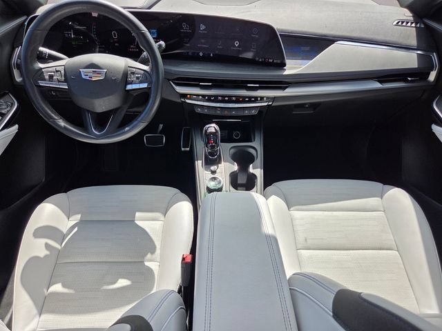 Used 2024 Cadillac XT4 Sport FWD image 10