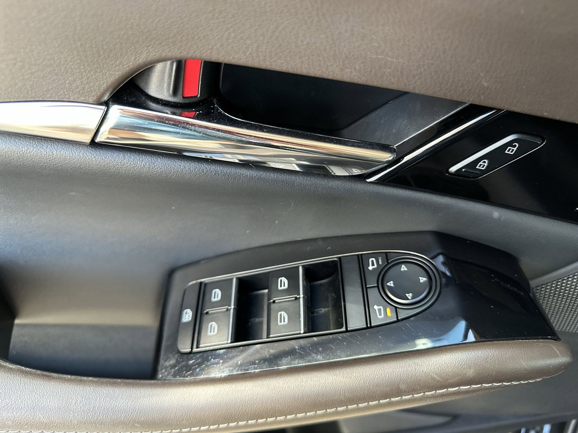 Used 2022 MAZDA CX-30 AWD 2.5 S w/ Premium Package image 15