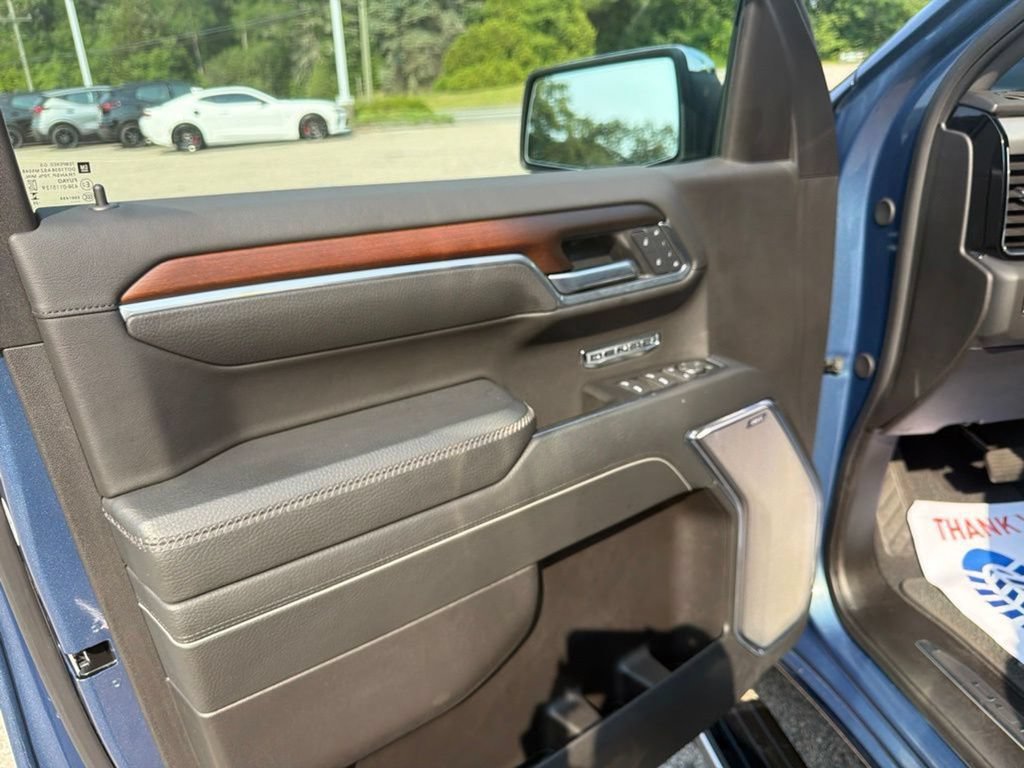 Certified 2025 GMC Sierra 1500 Denali AWD/4WD image 30