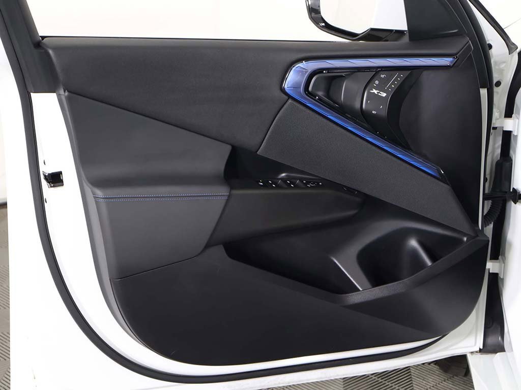 Used 2025 BMW X3 xDrive30i image 24