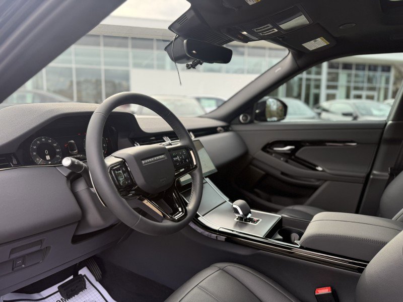 Used 2026 Land Rover Range Rover Evoque S image 13