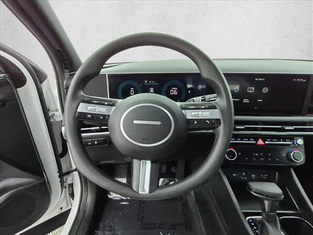 Certified 2026 Hyundai Santa Cruz SEL FWD image 28