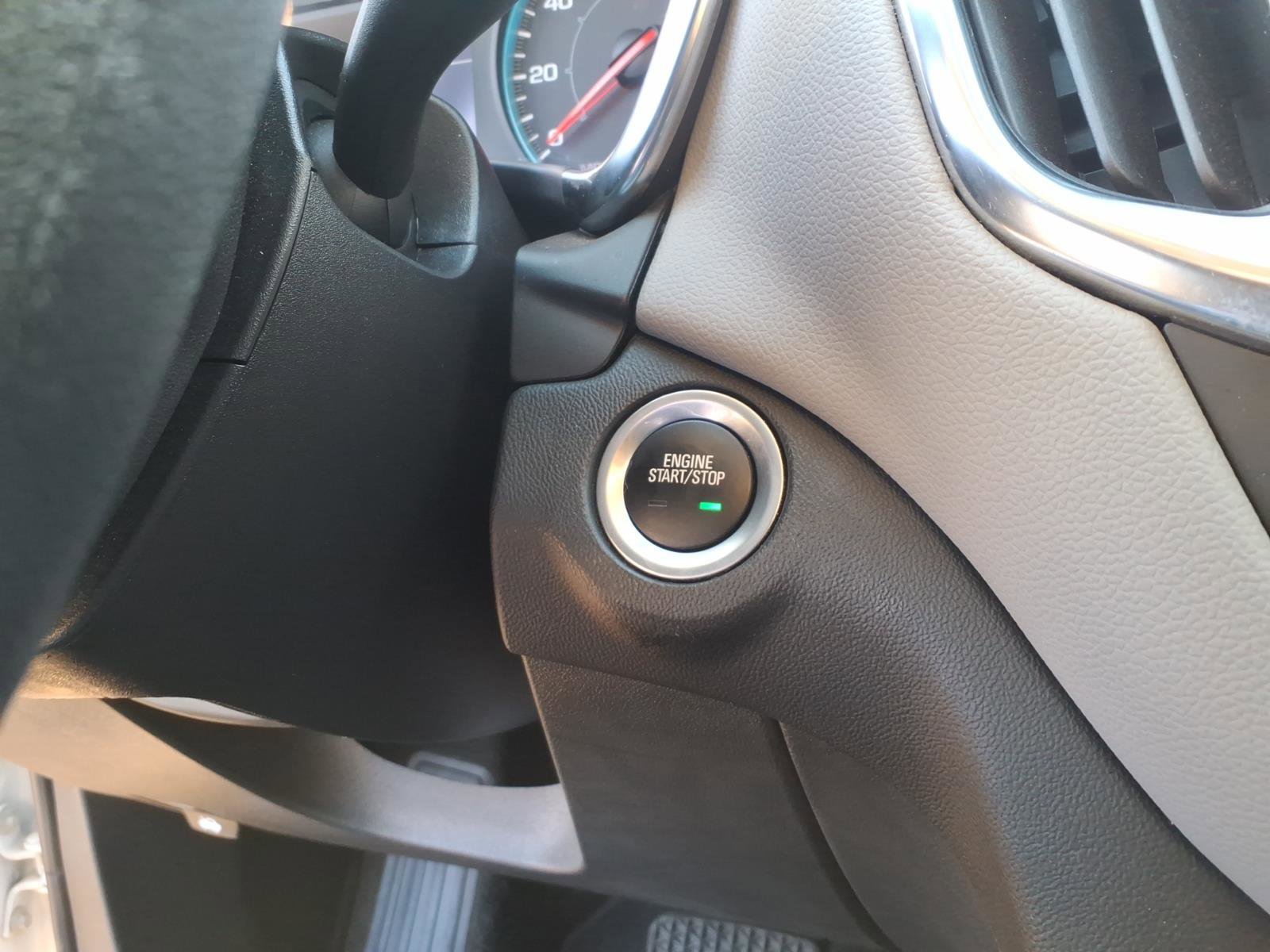 Used 2021 Chevrolet Equinox LS image 11