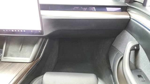 Used 2022 Tesla Model S image 35