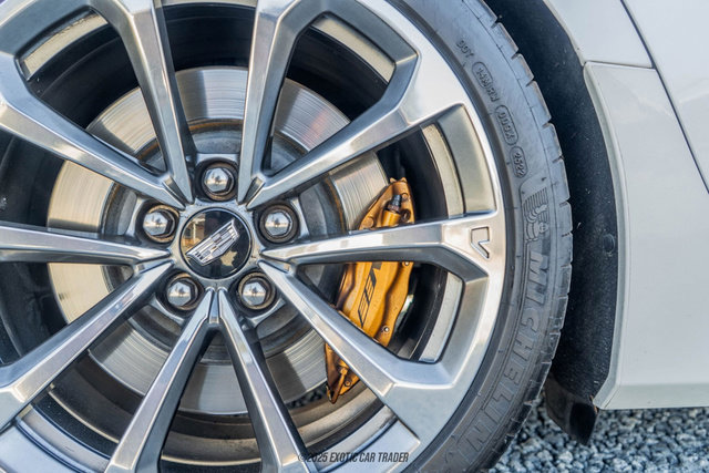 Used 2018 Cadillac CTS V w/ Luxury Package image 70