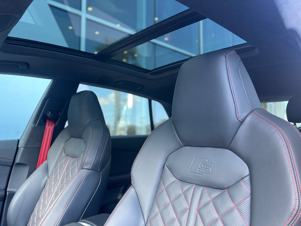 New 2026 Audi SQ8 Prestige image 17