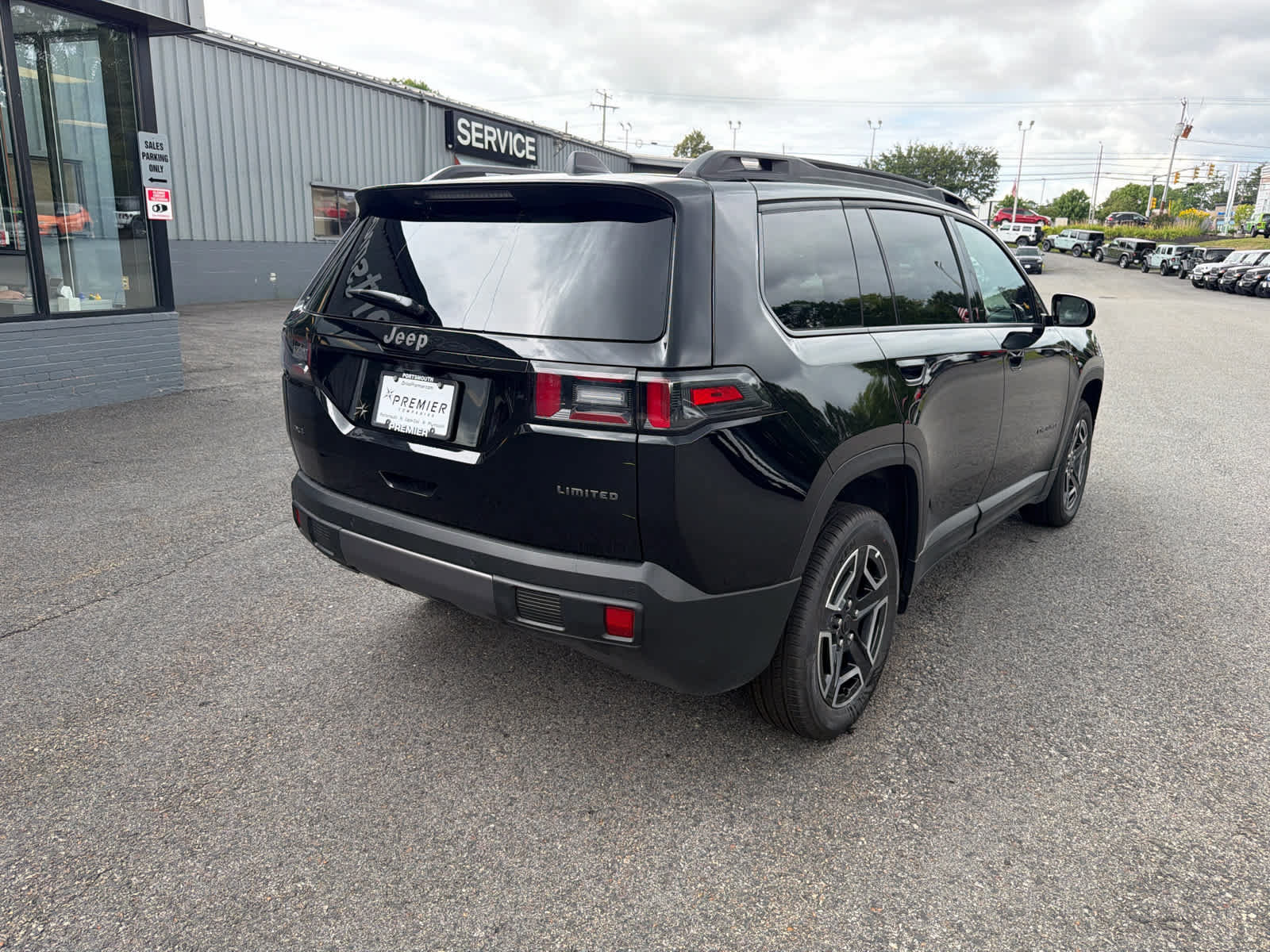 New 2026 Jeep Cherokee Limited AWD/4WD image 8