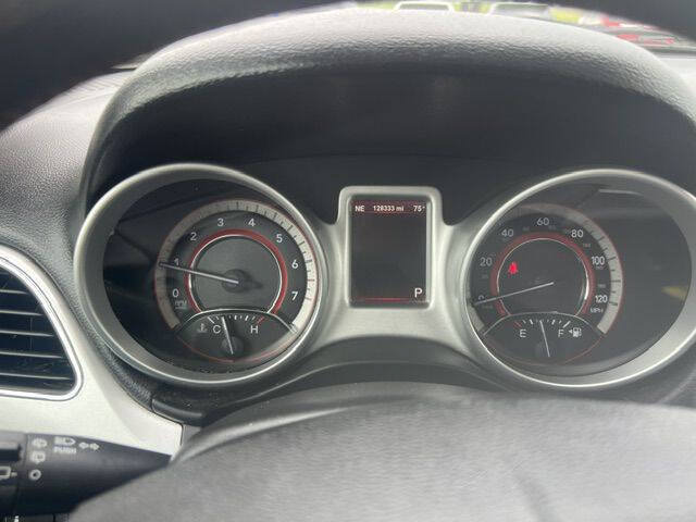 Used 2016 Dodge Journey R/T AWD/4WD image 15