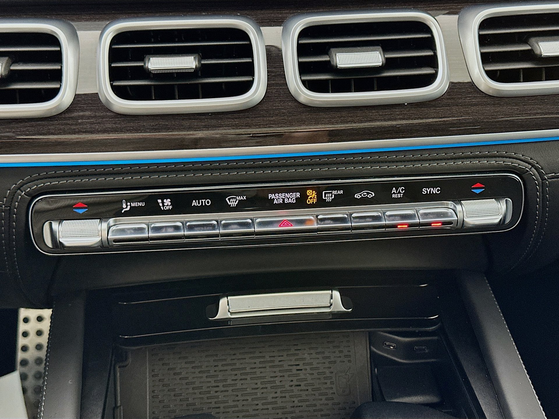 Certified 2023 Mercedes-Benz GLS 63 AMG 4MATIC image 17