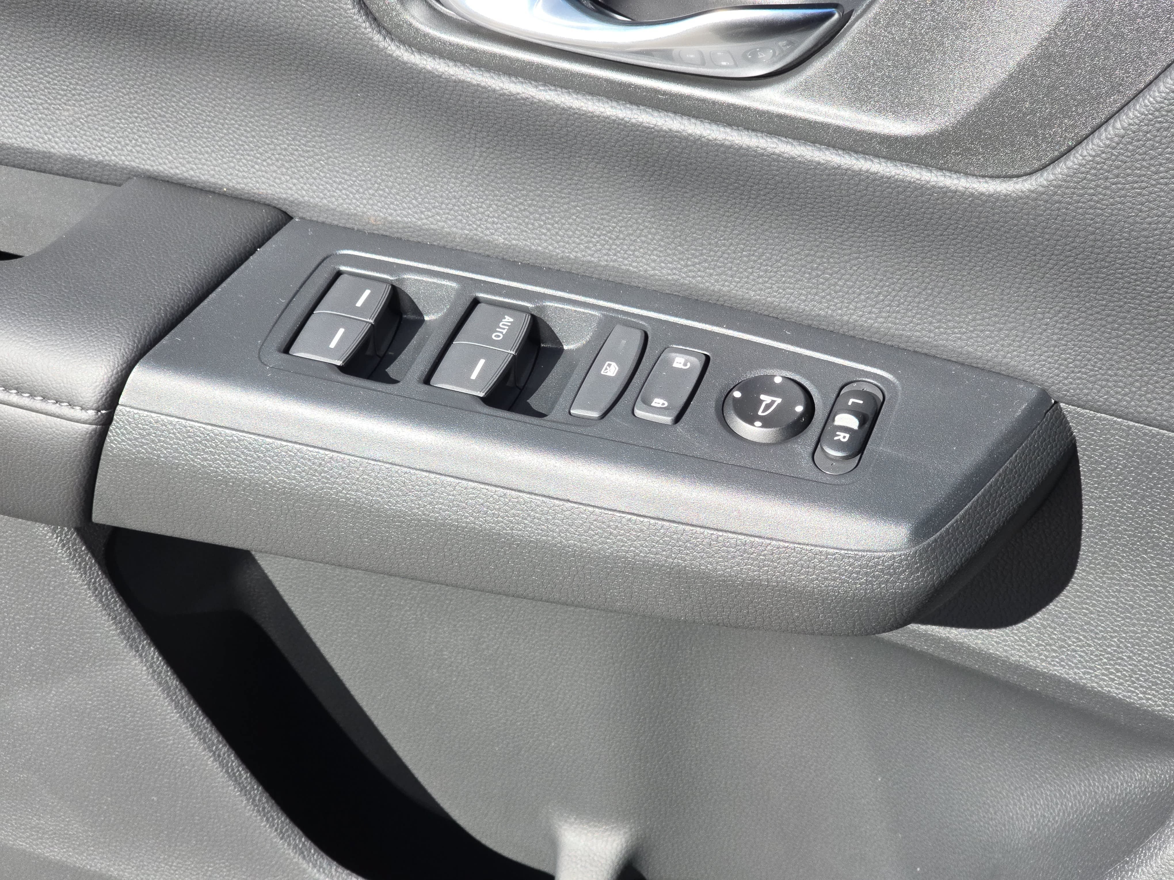 New 2027 Honda CR-V LX image 27
