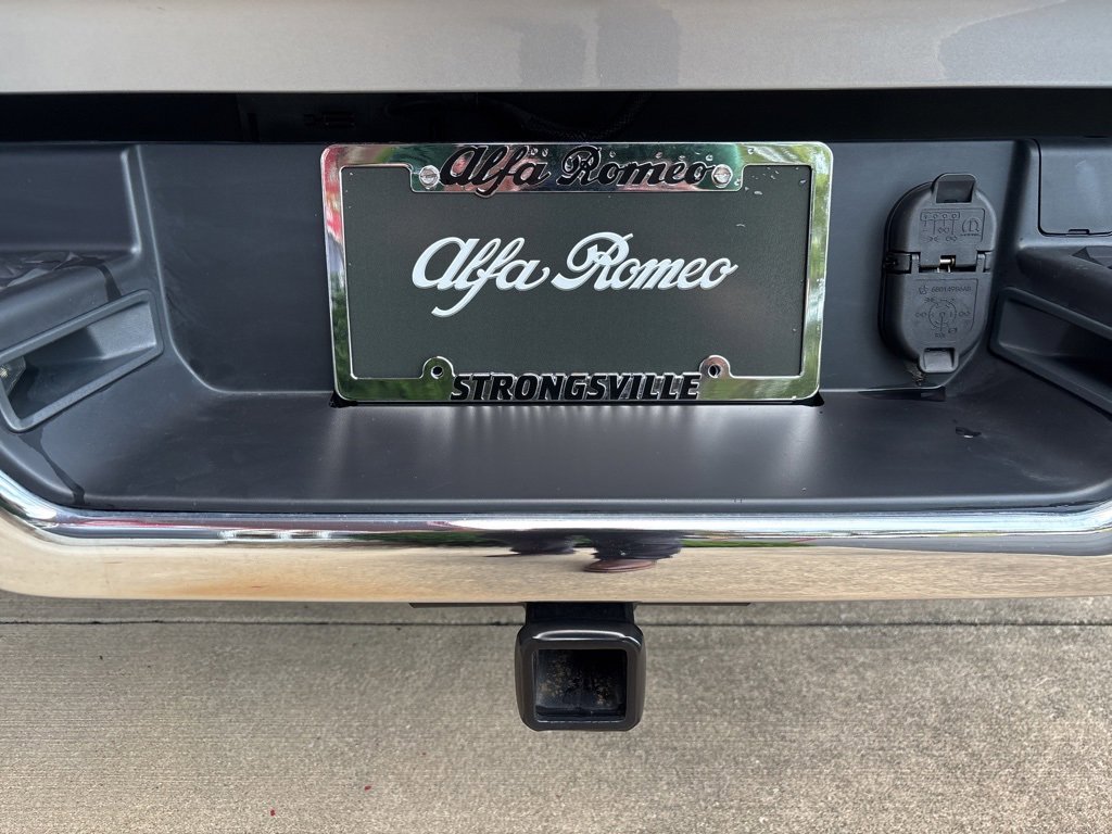 Used 2023 RAM 1500 Laramie image 9