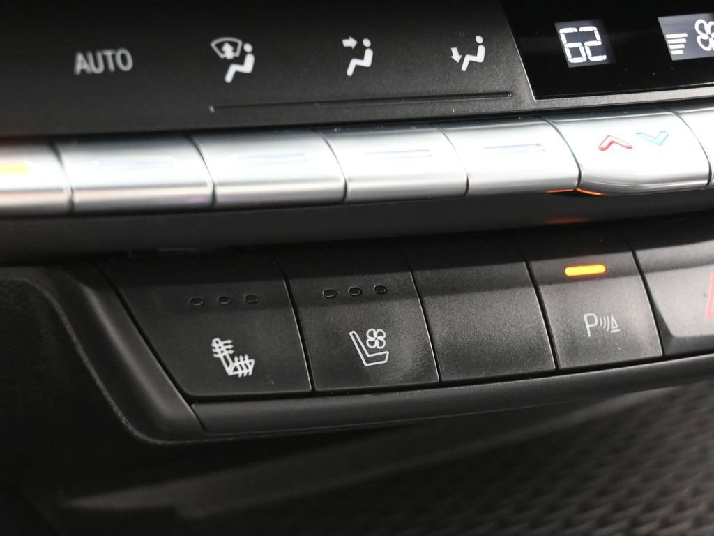 Used 2024 Cadillac CT4 Premium Luxury image 28