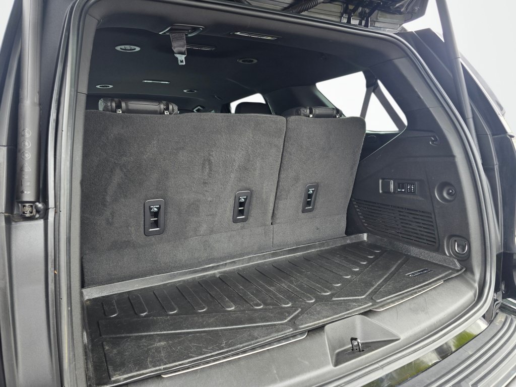 Used 2022 Chevrolet Tahoe Z71 w/ Z71 Off-Road Package AWD/4WD image 22