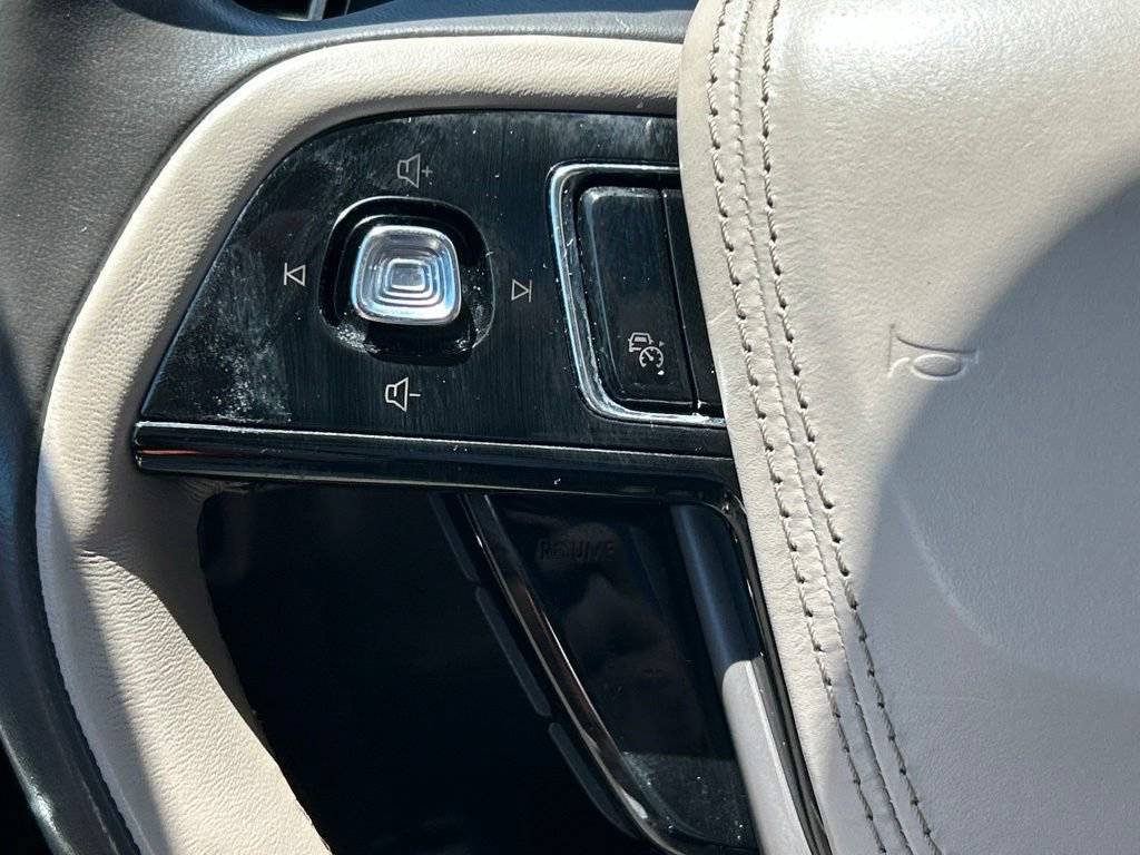 Used 2023 Lincoln Aviator Reserve w/ Equipment Group 201A AWD/4WD image 24