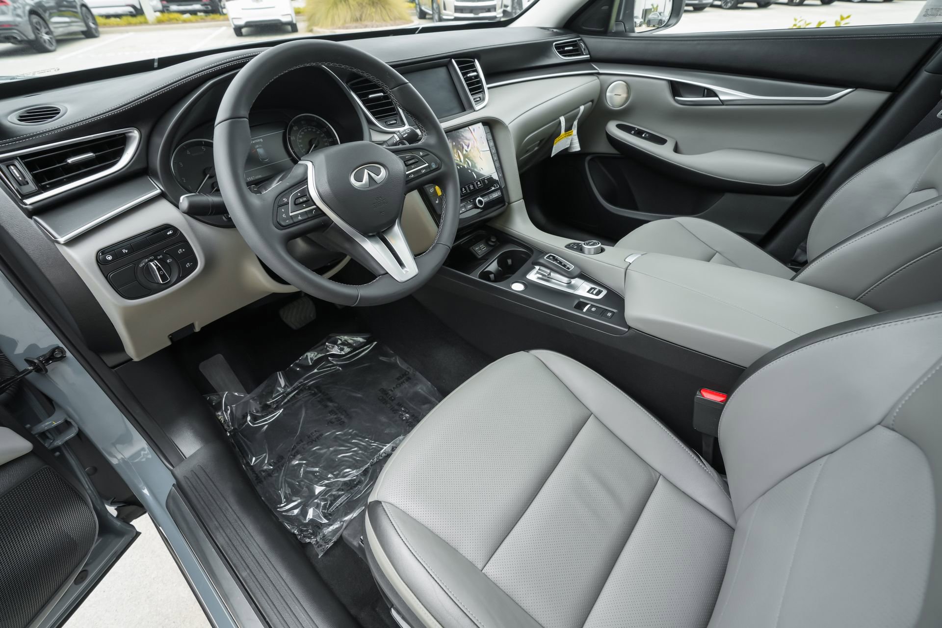 Used 2025 INFINITI QX50 Luxe image 5