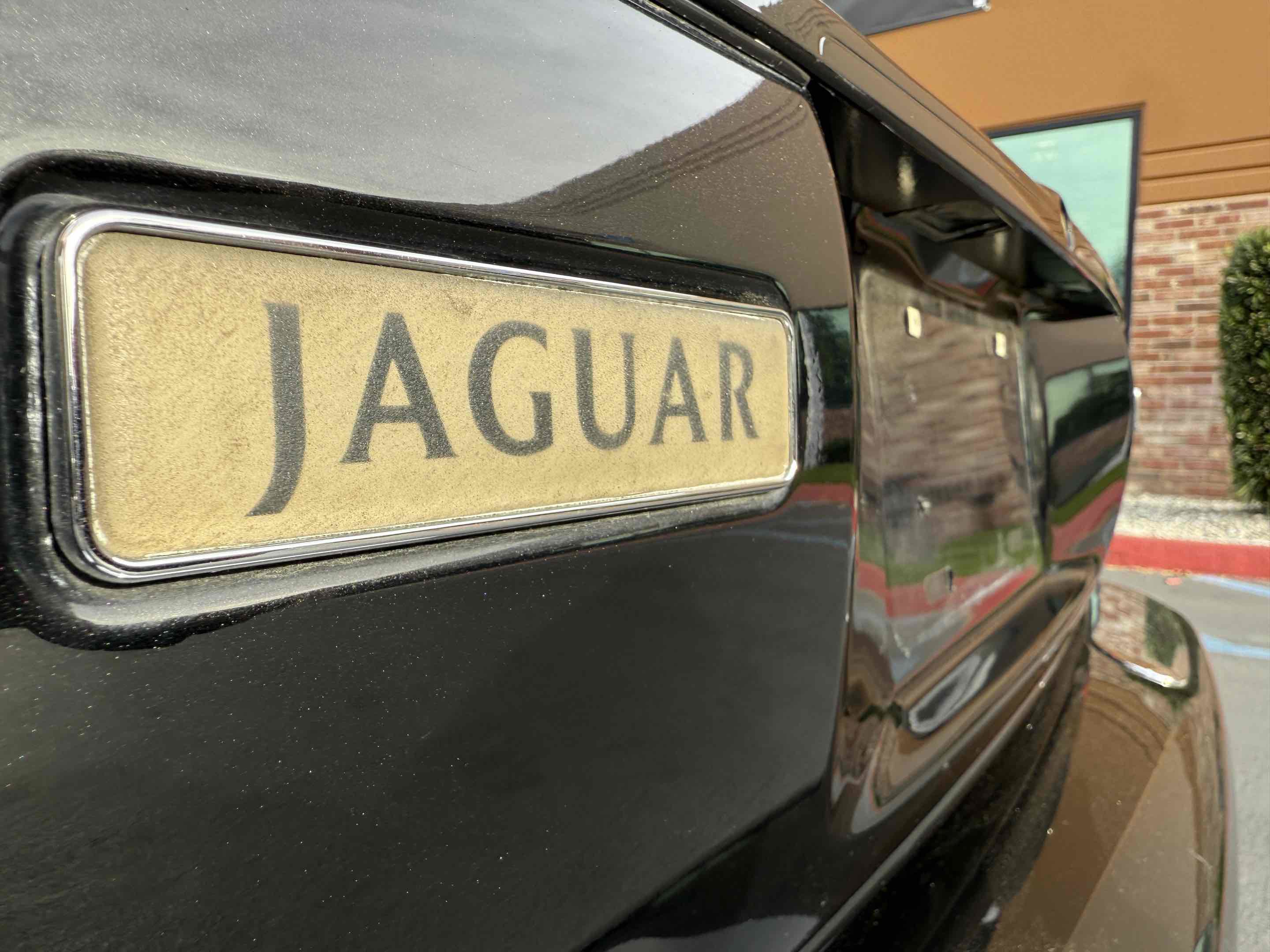 Used 2002 Jaguar XJ8 image 33