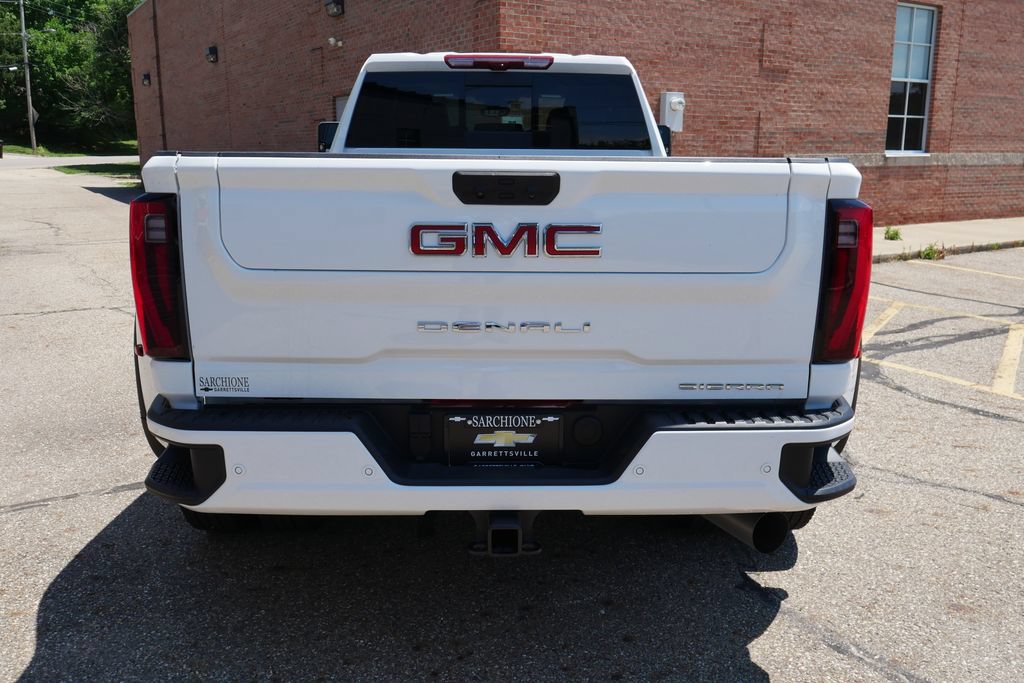 Used 2026 GMC Sierra 3500 Denali w/ Denali Reserve Package AWD/4WD image 8