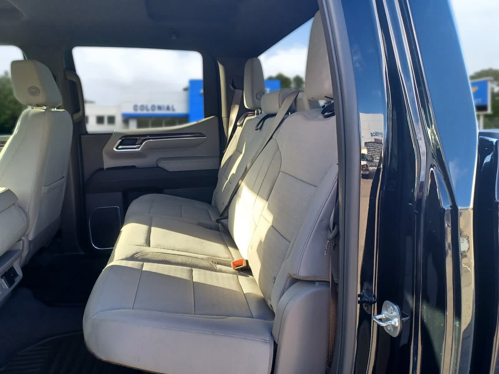 Used 2025 Chevrolet Silverado 1500 LT AWD/4WD image 16