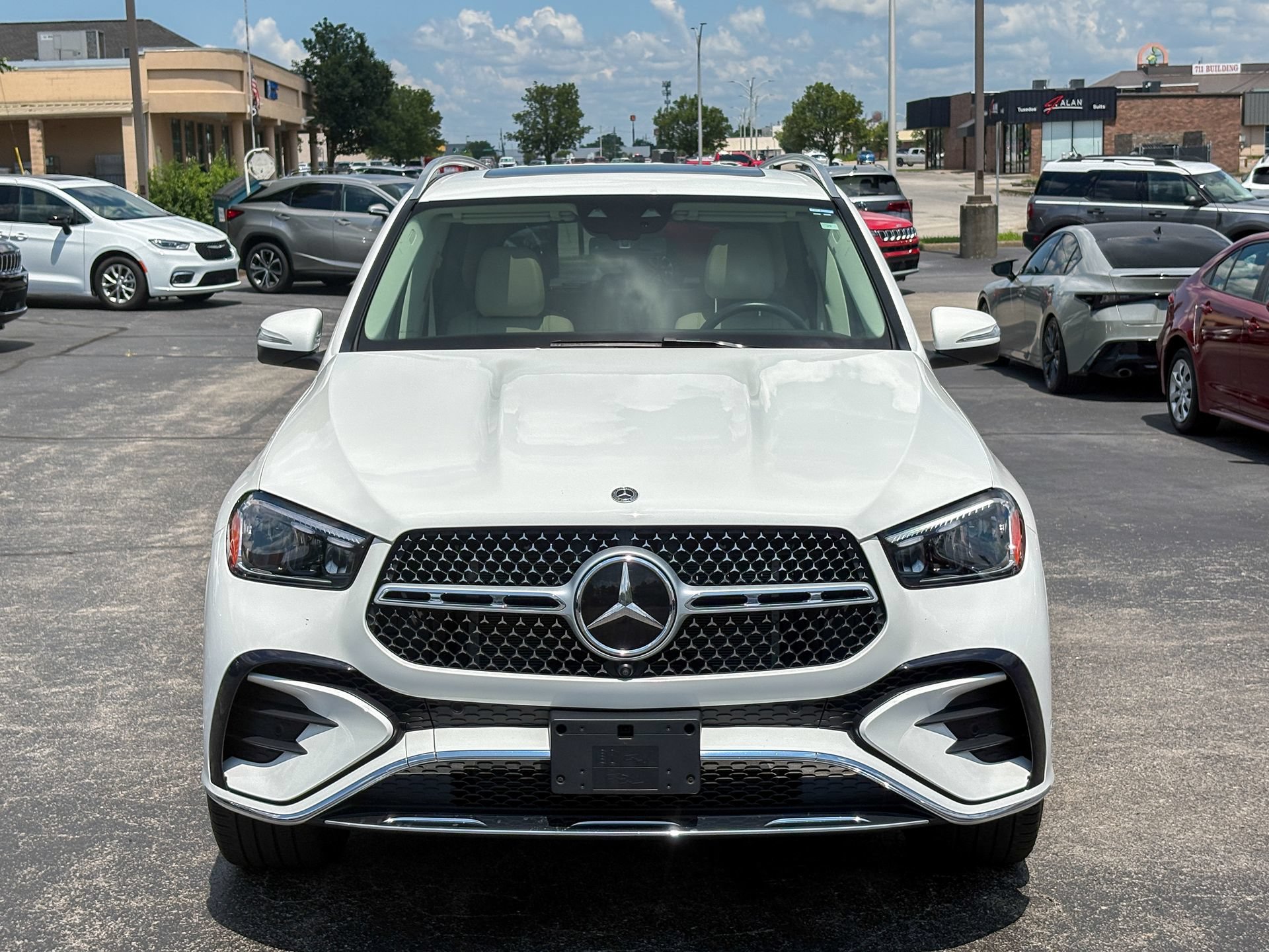 Used 2024 Mercedes-Benz GLE 350 4MATIC image 4