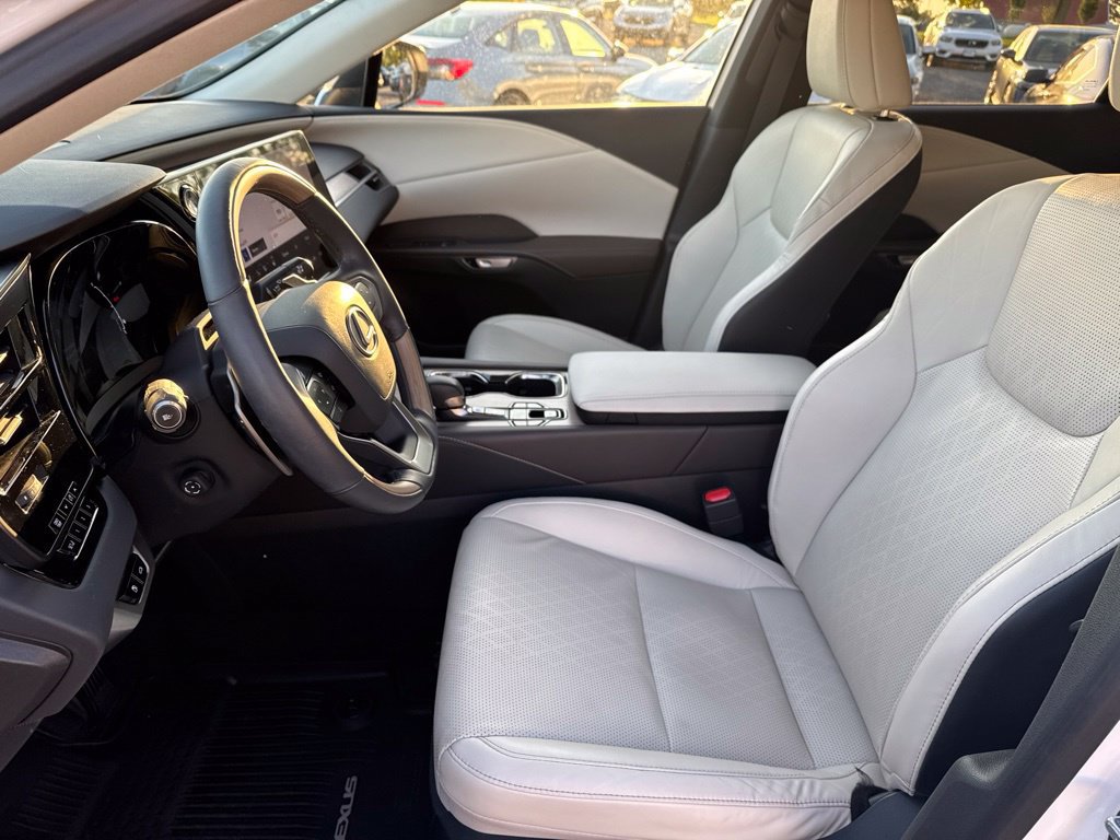 Used 2023 Lexus RX 350 Premium Plus w/ Cold Area Package AWD/4WD image 29