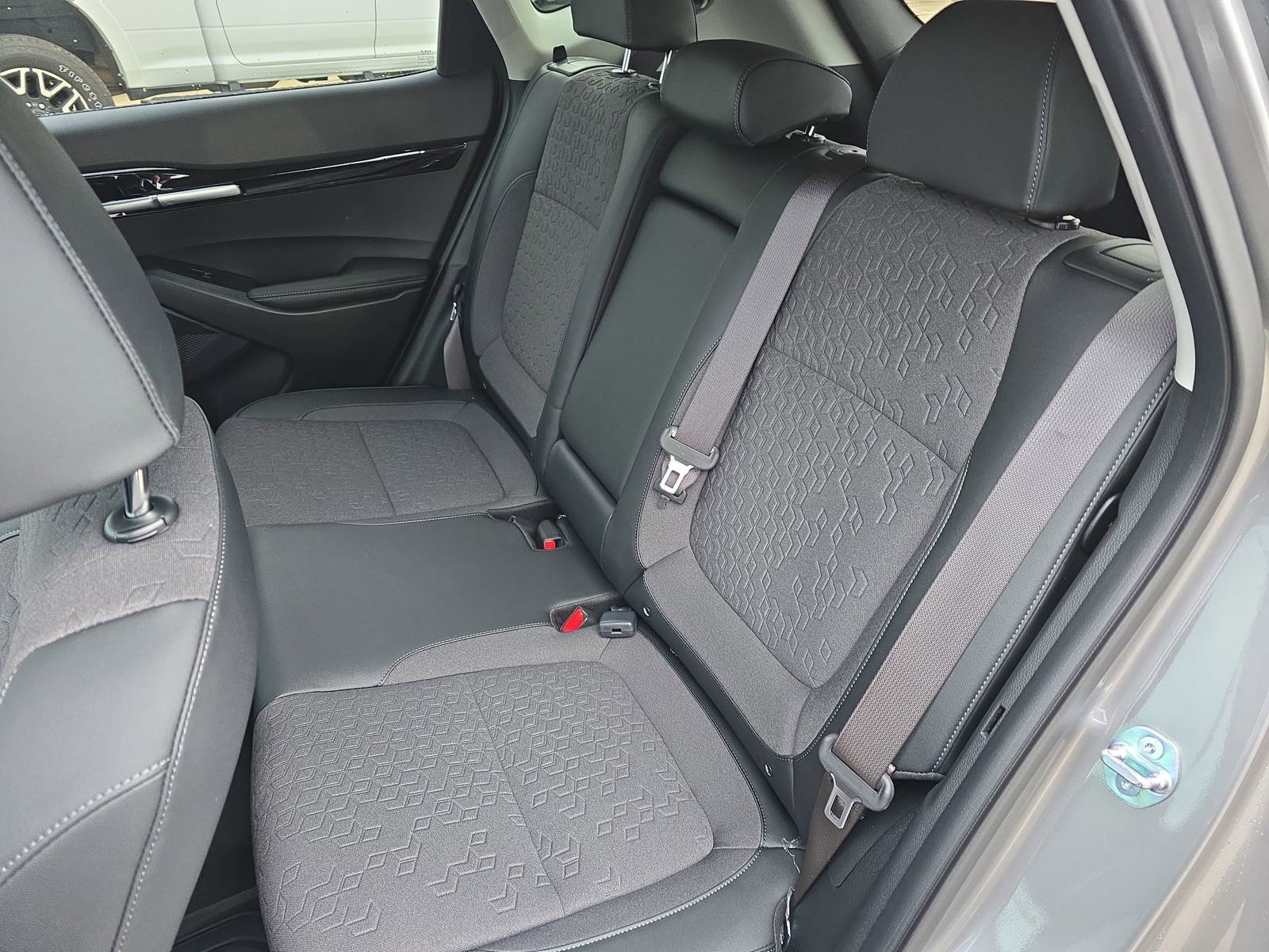 New 2026 Kia Seltos S FWD image 16