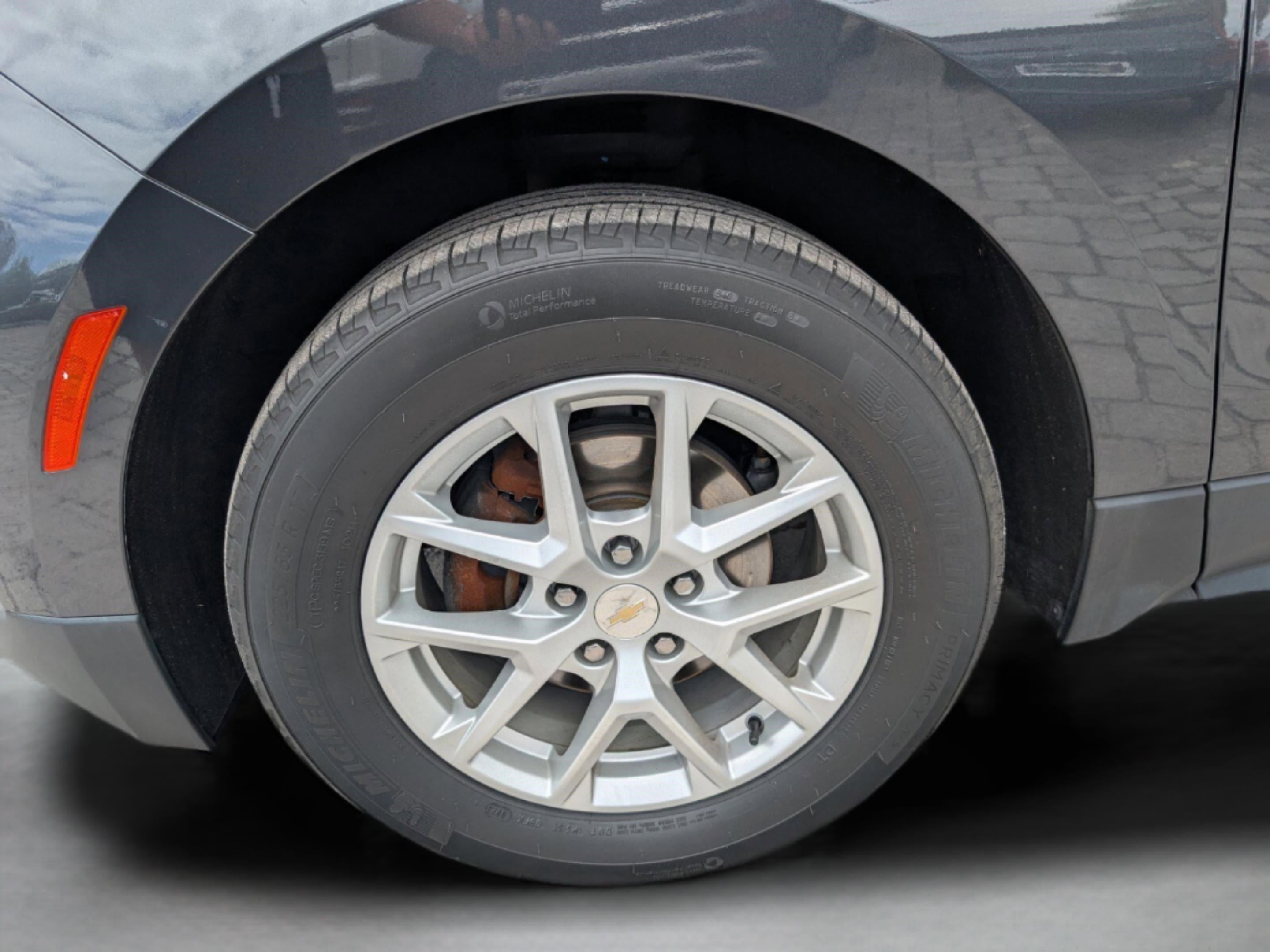 Used 2023 Chevrolet Equinox LT FWD image 27