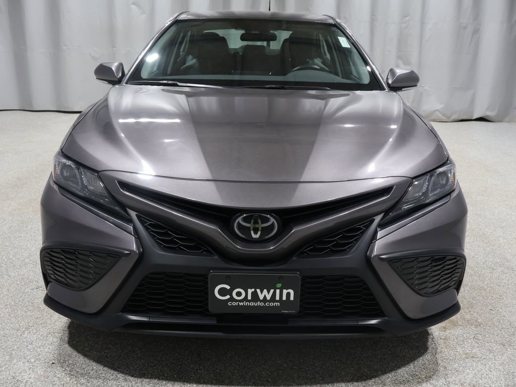 Used 2023 Toyota Camry SE image 8