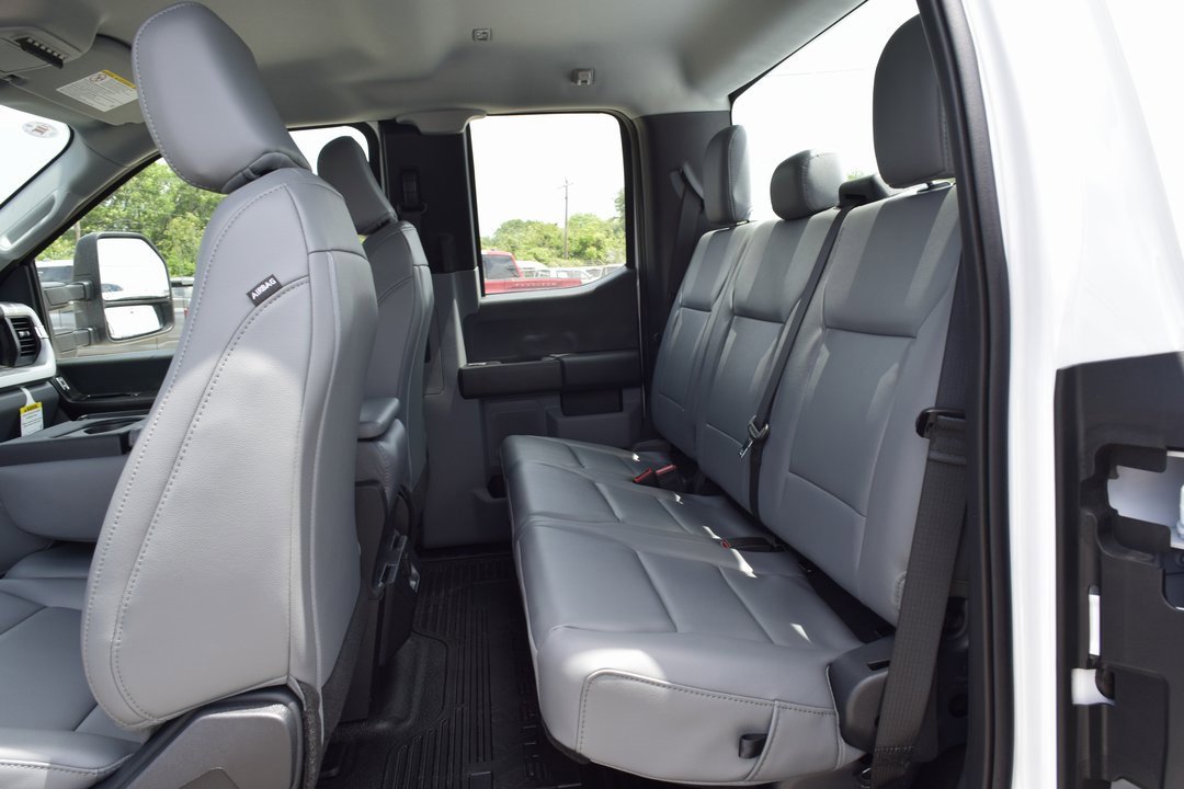 New 2025 Ford F250 XL w/ FX4 Off-Road Package image 20
