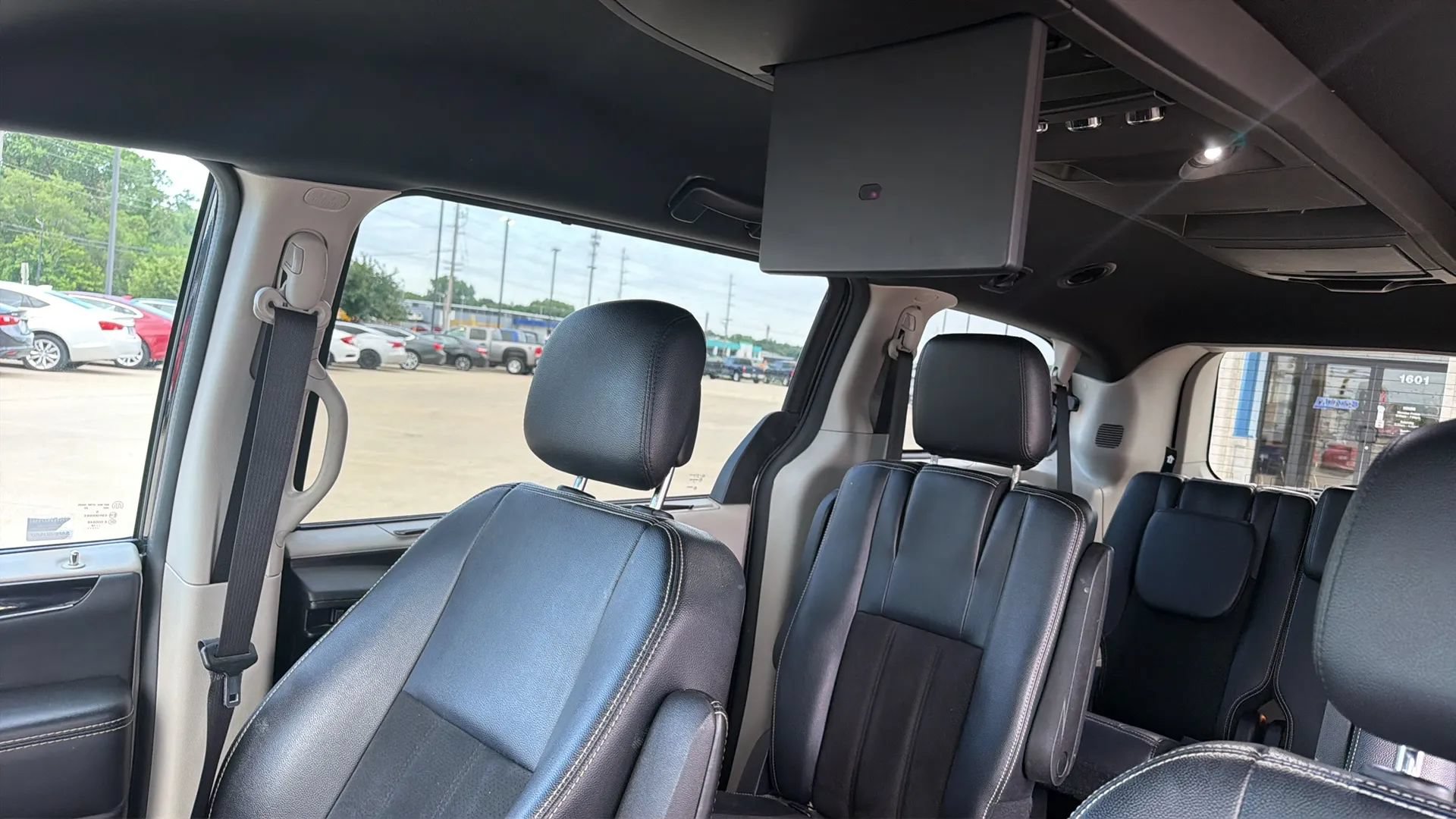 Used 2019 Dodge Grand Caravan SXT w/ Driver Convenience Group FWD image 62