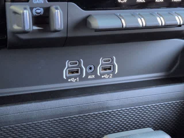 New 2026 RAM 3500 Big Horn AWD/4WD image 35