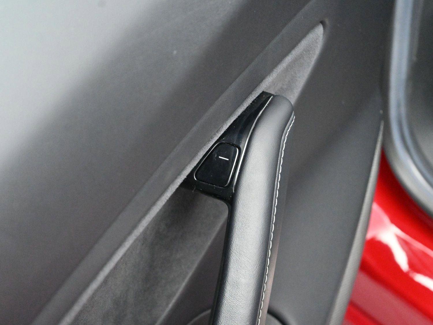 Used 2018 Tesla Model 3 Long Range image 12