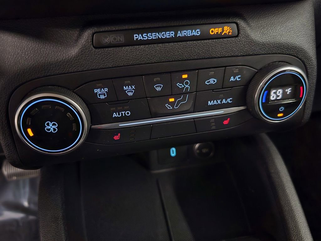 Used 2020 Ford Escape SE FWD image 16