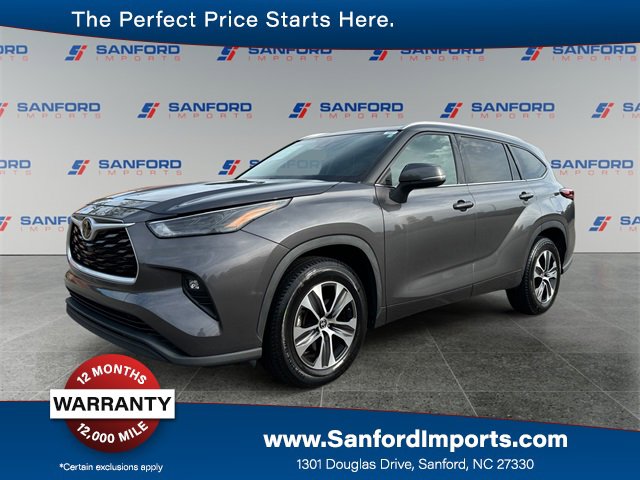 Used 2022 Toyota Highlander XLE