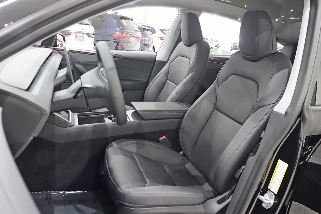 Used 2026 Tesla Model Y AWD image 26