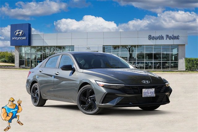 Used 2026 Hyundai Elantra Sport image 1