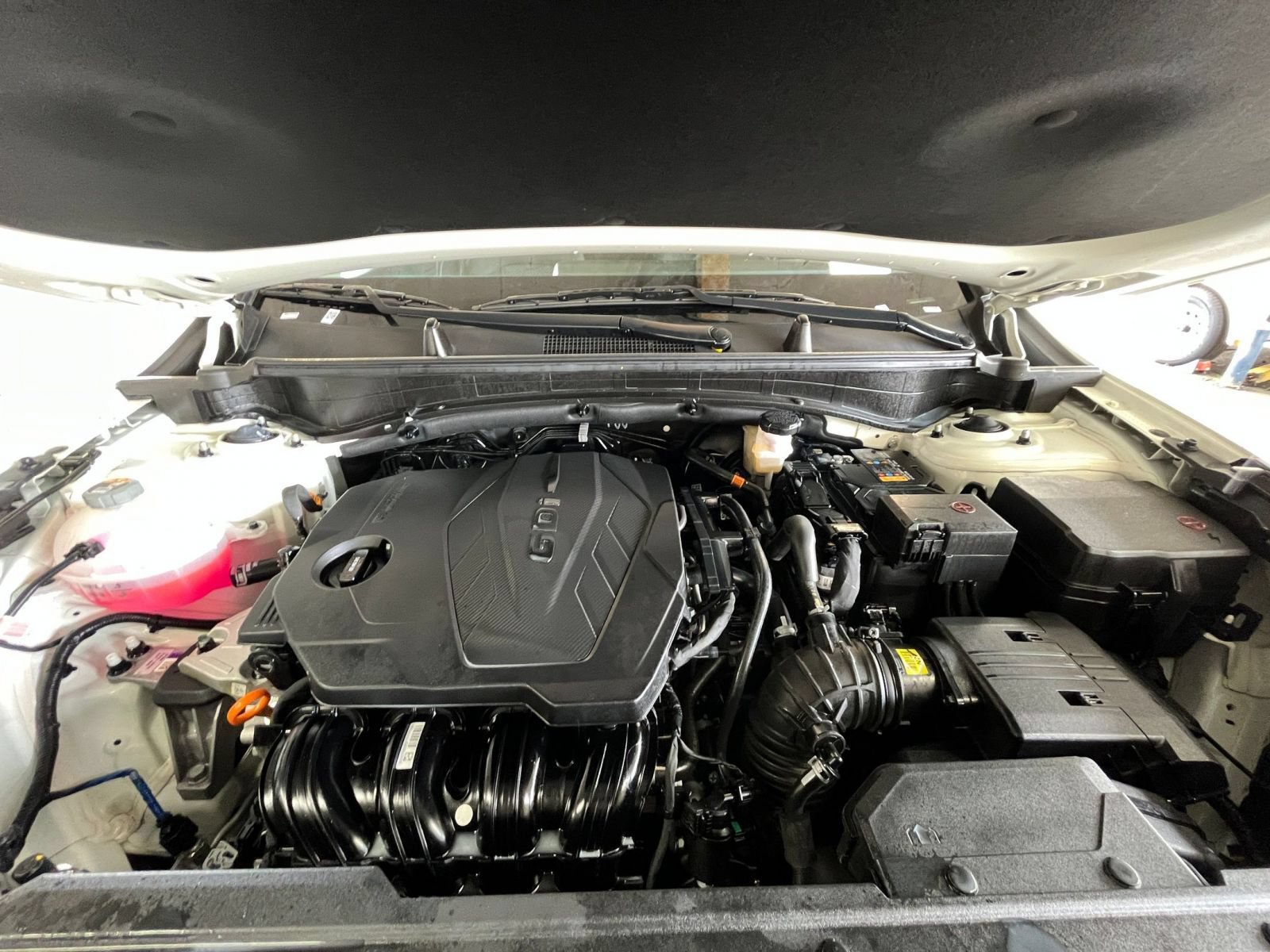 Used 2025 Kia Sportage LX FWD image 32