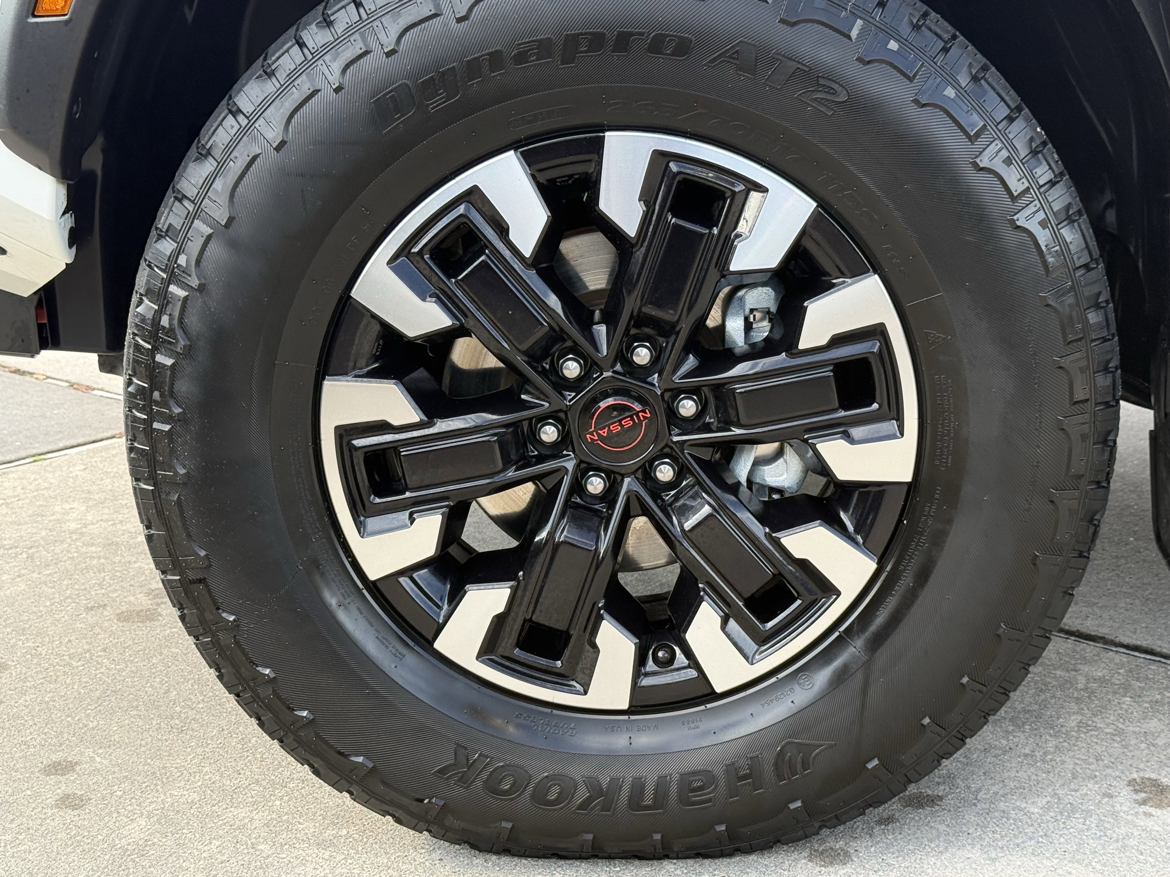 Used 2024 Nissan Frontier PRO-4X image 12