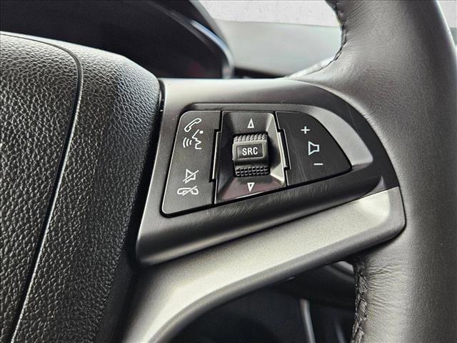 Used 2018 Chevrolet Trax LT w/ LT Convenience Package FWD image 24
