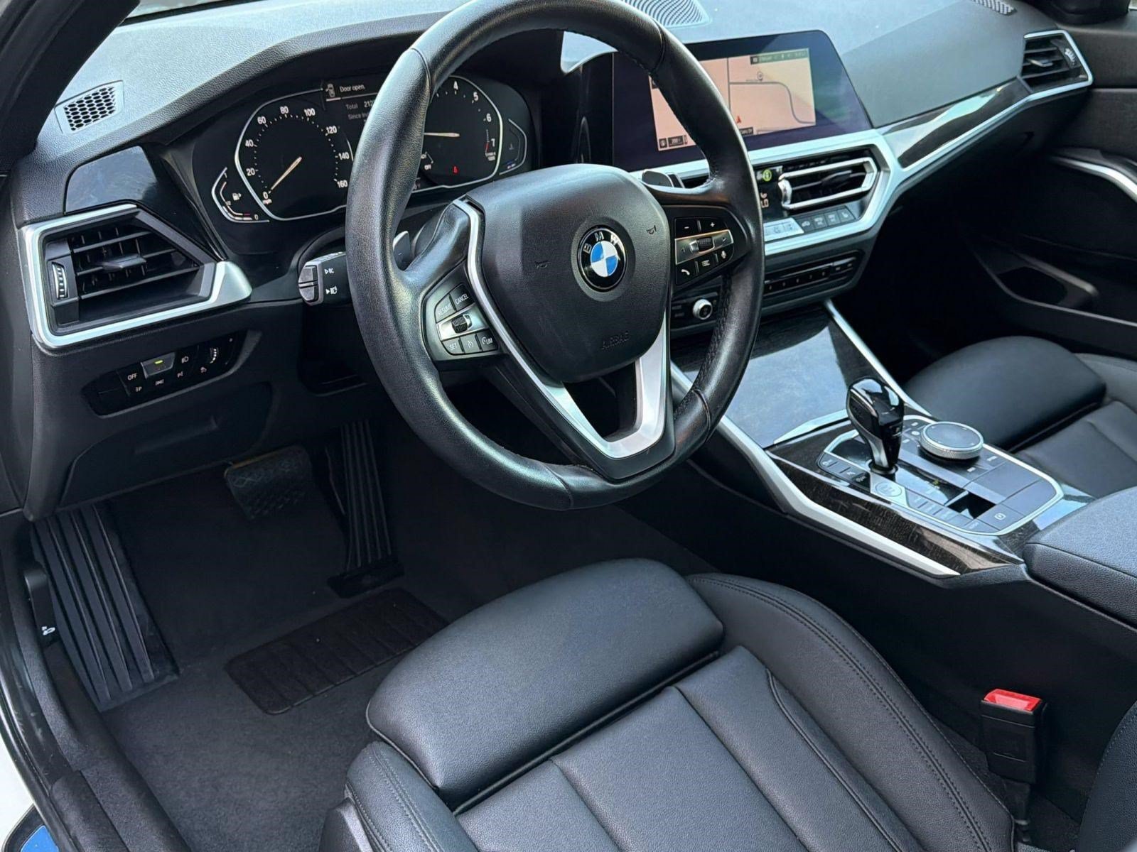 Used 2021 BMW 330i Sedan RWD image 4