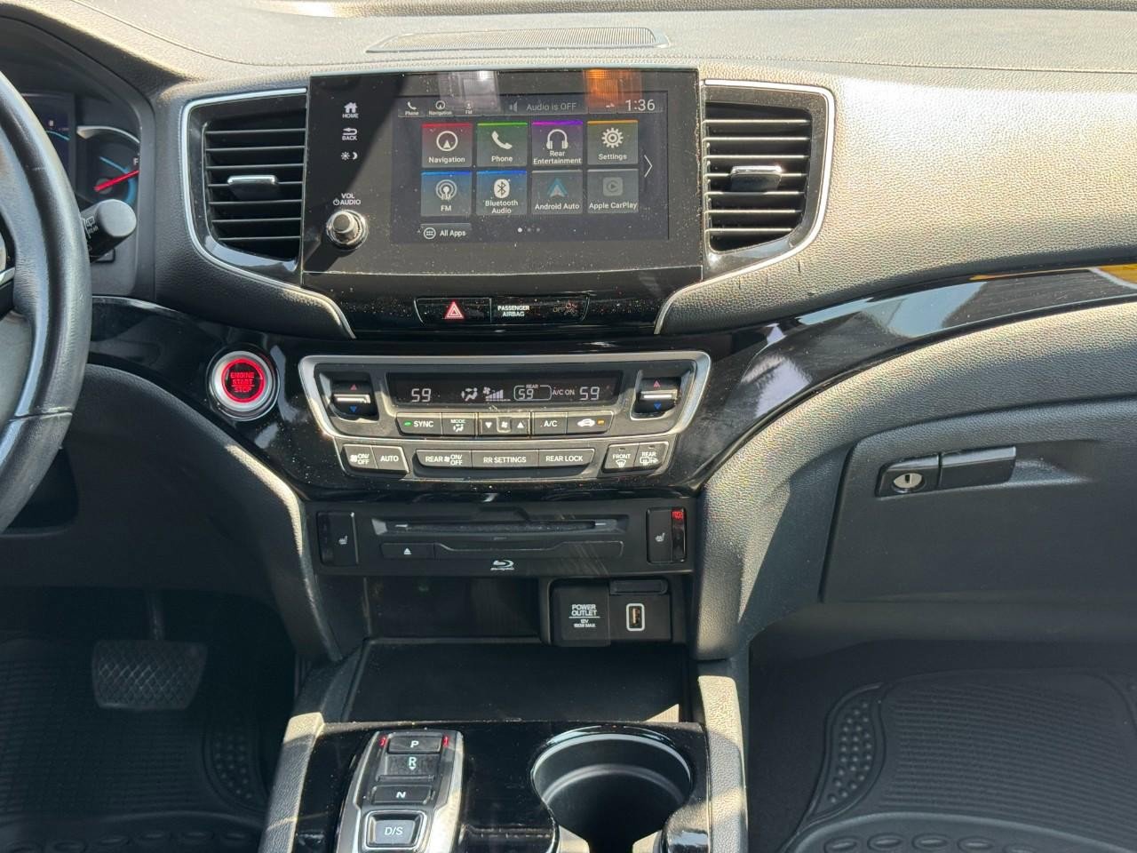 Used 2021 Honda Pilot Touring image 15