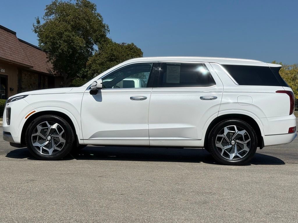 Used 2021 Hyundai Palisade Calligraphy image 2
