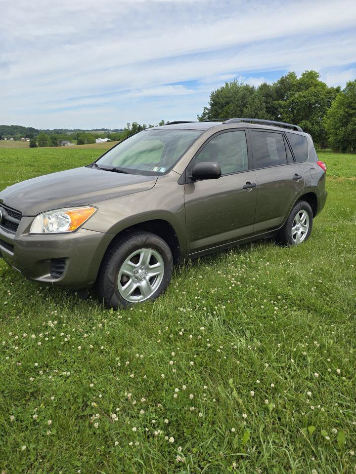 Used 2012 Toyota RAV4 4WD w/ Value Pkg image 11
