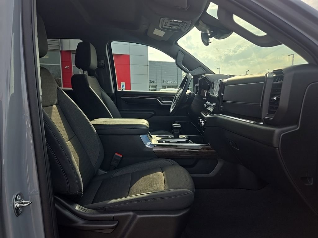 Used 2024 GMC Sierra 1500 Elevation w/ Preferred Package image 26