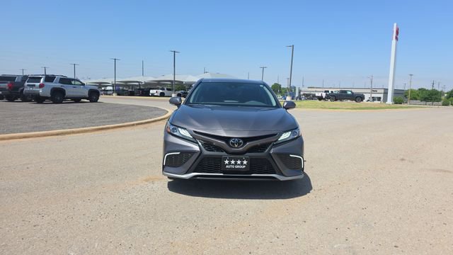 Used 2024 Toyota Camry XSE FWD image 3