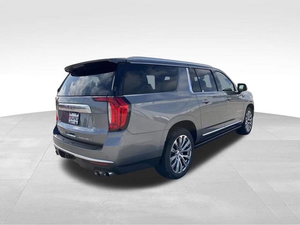 Used 2021 GMC Yukon XL Denali w/ Denali Ultimate Package AWD/4WD image 13