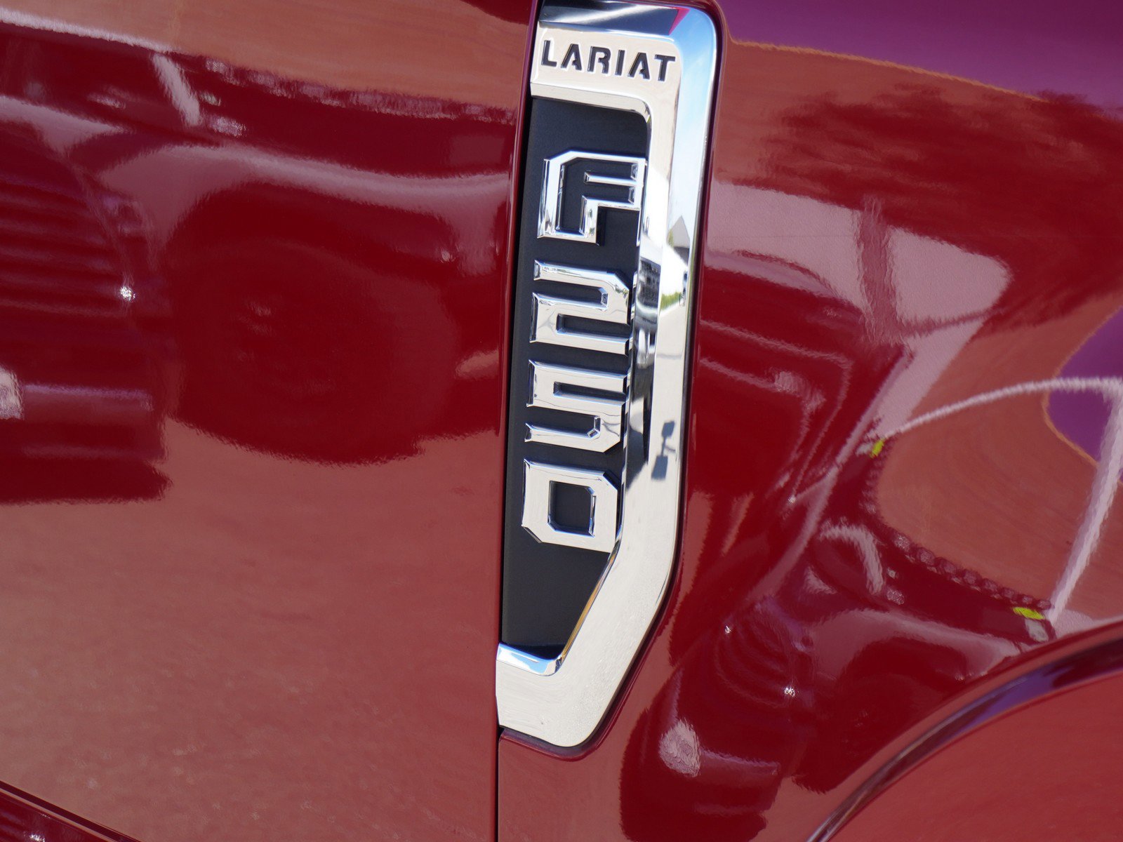 Used 2021 Ford F250 Lariat w/ Tremor Off-Road Package image 4