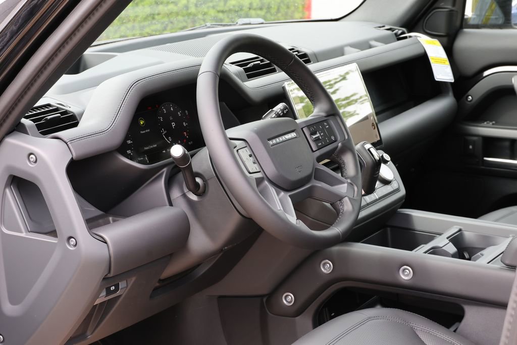 New 2026 Land Rover Defender 110 X-Dynamic SE AWD/4WD image 12