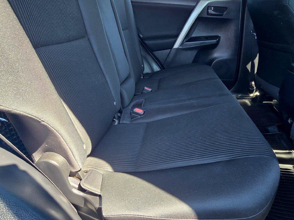 Used 2018 Toyota RAV4 LE w/ All Weather Liner Package FWD image 13