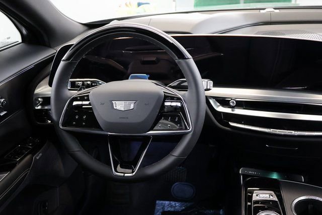 New 2026 Cadillac Lyriq Signature Luxury image 12