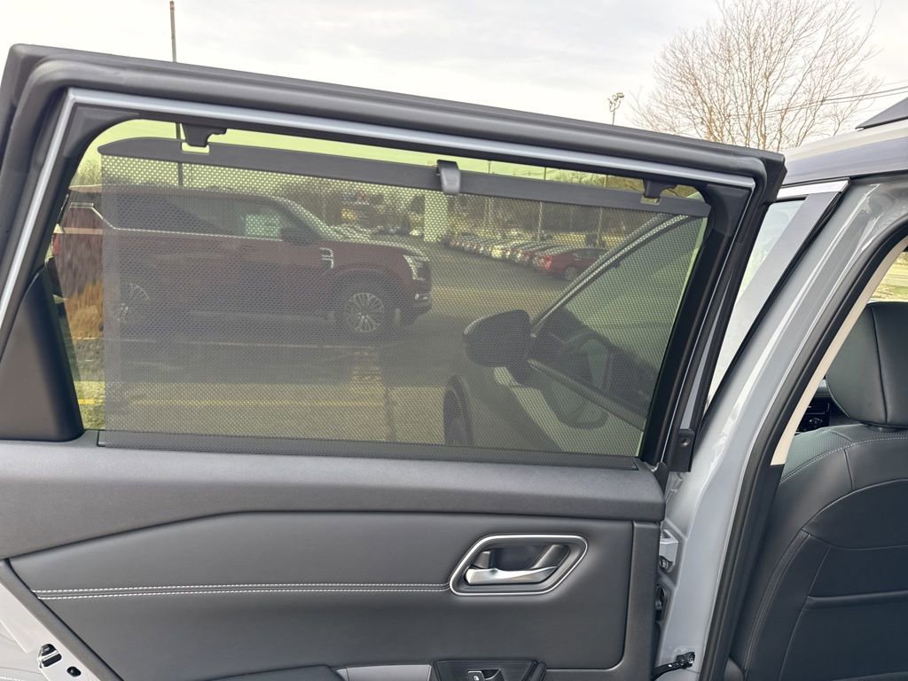 New 2026 Nissan Rogue Platinum w/ Platinum Premium Package image 25